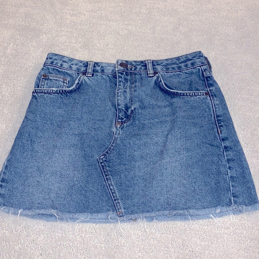 Super cute jean skirt!